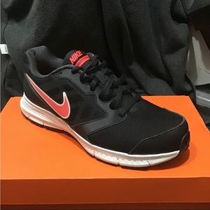 Nike Downshifter 6